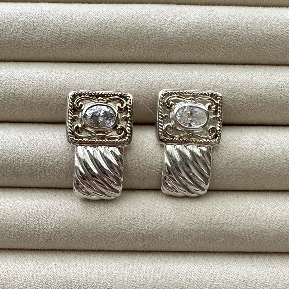 Vintage 925 Sterling Silver Earrings with 925 Backs - Picture 8 of 16
